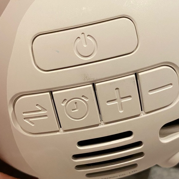 Hello Kitty clock - Picture 11 of 13